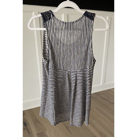 W5 Womens Navy and Gray Striped Lace Sleeveless Swing Tank Top Size Small - Picture 2 of 8